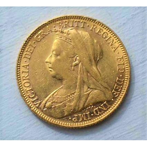 537 - A Victorian 1901 22ct gold full sovereign coin