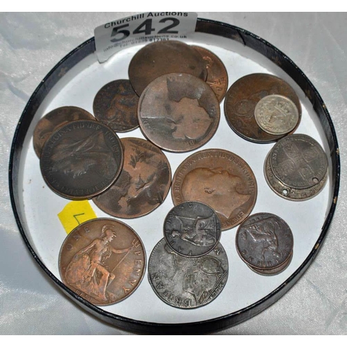 542 - Qty of 18th, 19th and 20th century coins - some silver