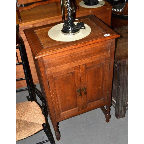 64 - Oak cupboard with lid