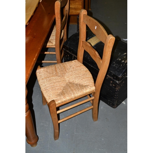 16 - Pine kitchen table and 4 chairs