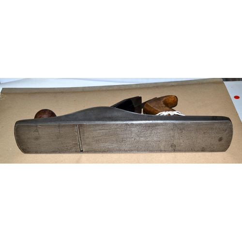 323 - A rare Stanley Bailey 5 1/2 smoothing plane