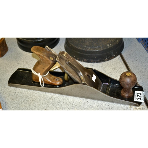 323 - A rare Stanley Bailey 5 1/2 smoothing plane