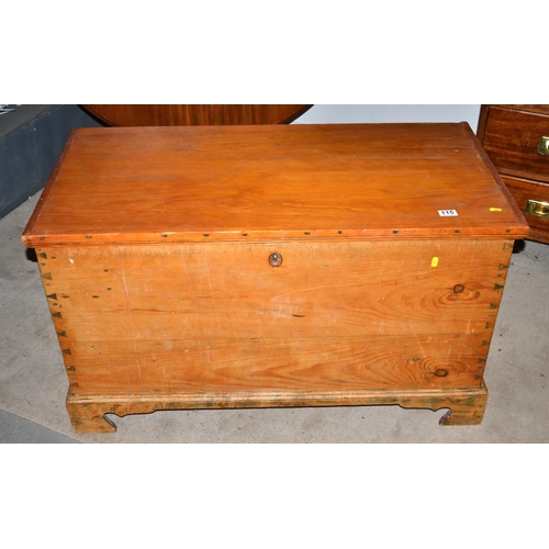 115 - A large Victorian pine coffer or linen chest with candle box