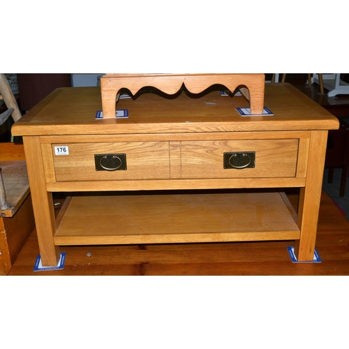 176 - Modern Oak coffee table with drawer