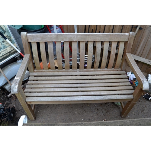 371 - Wooden garden bench