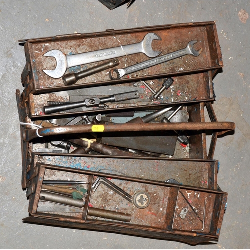 484 - Toolbox and contents