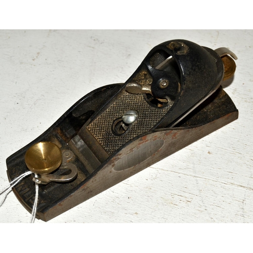 505 - Stanley 9 1/2 adjustable block plane