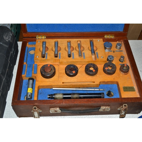 515 - A Bowers Precision engineers boring gauge set