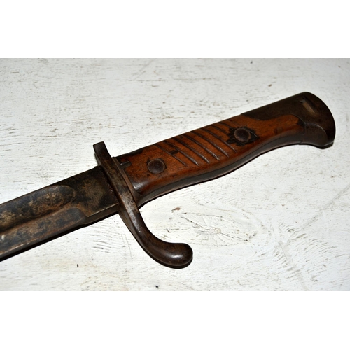 567 - An unusual antique bayonet with cleaver style tip