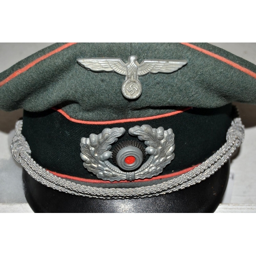 595 - A German WW2 period Panzer officers cap - Original private purchase