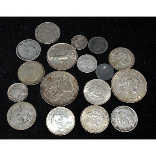 618 - A qty of silver and white metal coins etc