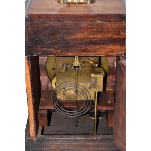 720 - An impressive vintage mantle clock