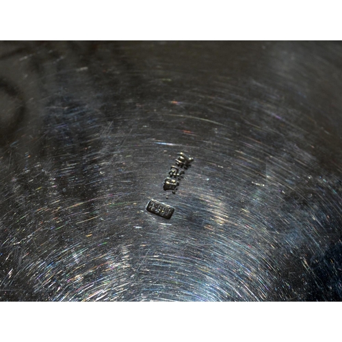 747 - A pair of vintage Japanese/ Oriental silver bowls