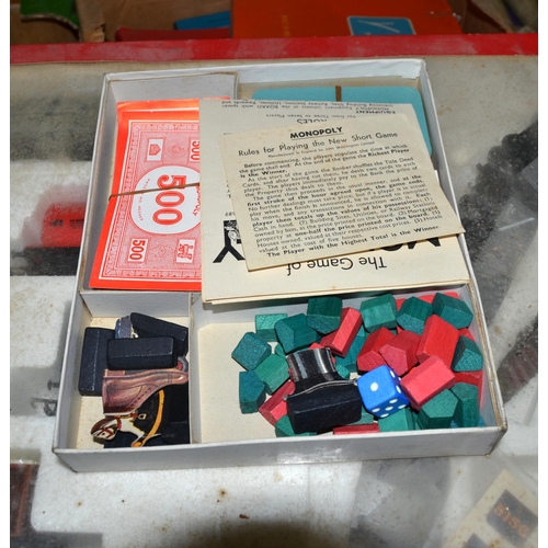 935 - Qty of games to inc Vintage monopoly