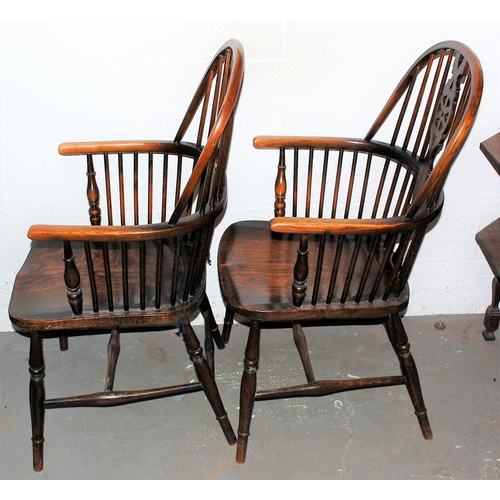 131a - A pair of antique Elm seated wheel back country armchairs