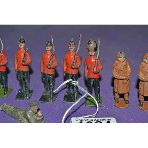 1024 - Qty of vintage lead toy soldiers to inc Britains