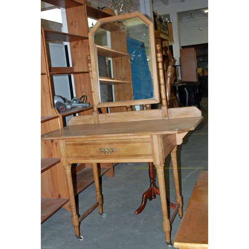 139 - Vintage dressing table with mirror - Postage/packing not available.