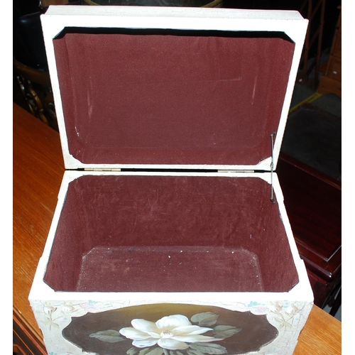 21 - Painted wooden trunk - Postage/packing not available.