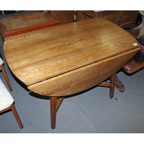 52 - Oak dropleaf table - Postage/packing not available