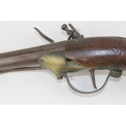 1024 - A late 18th or early 19th century French St Etienne flintlock pistol believed to be a Charleville mo... 