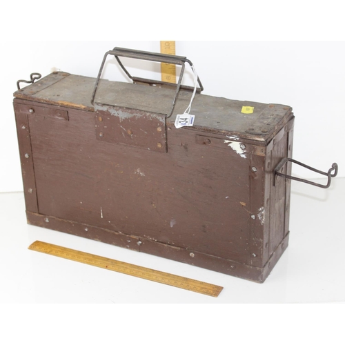 1034 - A 1945 dated military ammunition box believed to be for a Vickers