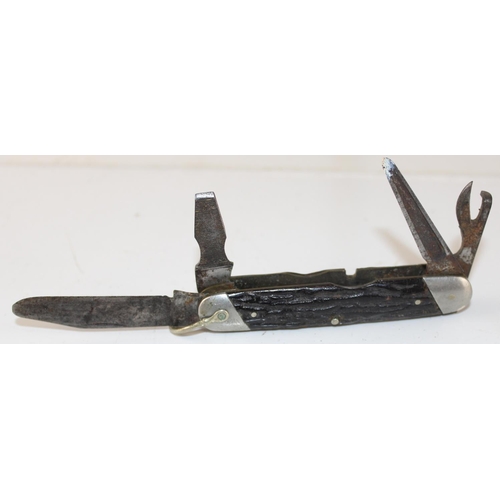 1039 - A vintage George Wostenholm IXL penknife with antler scales