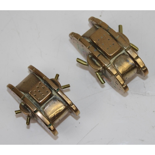 1041 - A pair of unusual WW1 period trench art models of tanks made from solid brass