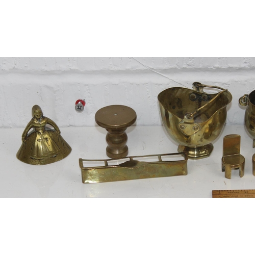 1042 - Qty of Trench Art brass items etc to inc Ypres brass lady bell