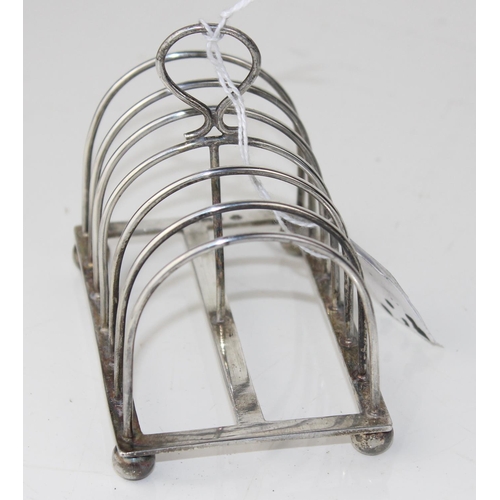 1112 - A silver 6 slice toast rack - Sheffield 1906 by William Hutton - approx 112.8g gross