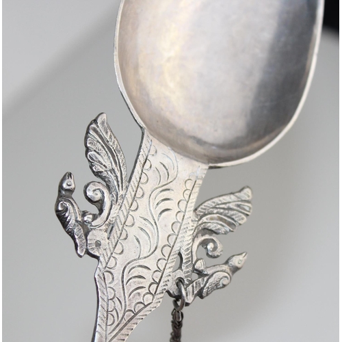 1122 - Qty of large white metal spoons in the manner of Roman spoons with decorated bowls and a similar sty... 