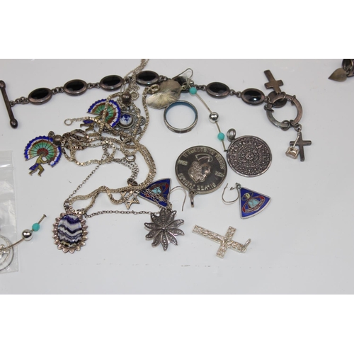 1256 - A large qty of silver and white metal jewellery - 161.6g gross weight