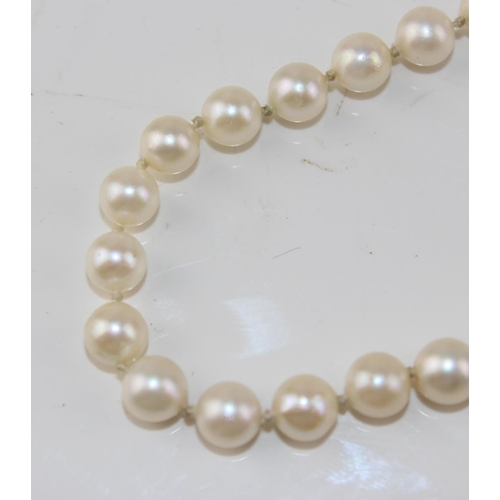 1262 - Vintage pearl necklace with 9ct gold clasp