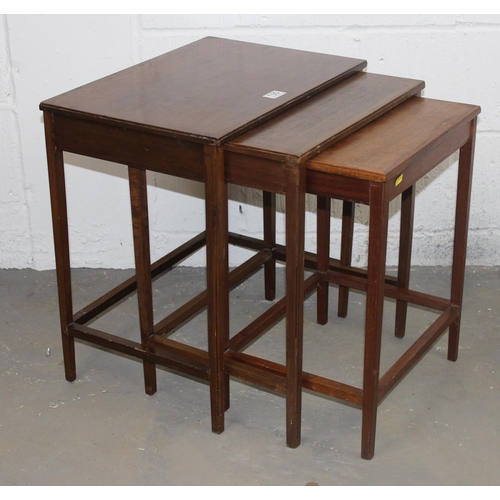 130 - 20th century nest of 3 tables