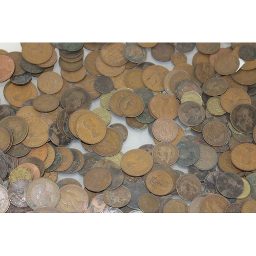 1366 - Coins - Mainly British - approx 2.6kg