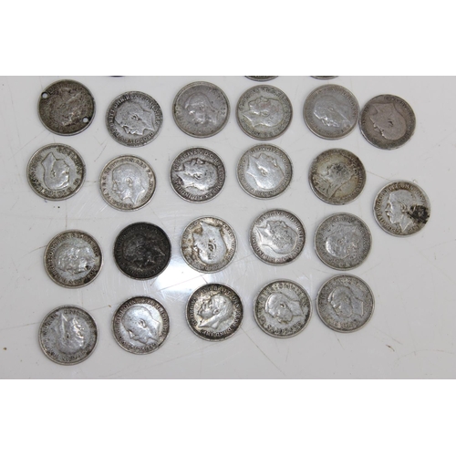 1371 - 32 full & half silver 3d coins