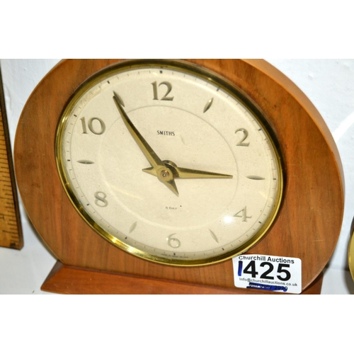 1425 - 2 retro clocks