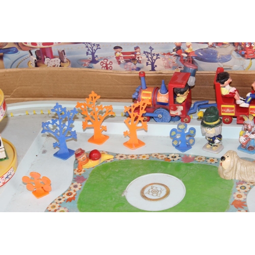 1497 - Corgi Magic Roundabout Playground 853 & a Magic Roundabout Robert Harrop figure