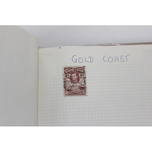 1590 - 2 Stamp albums and contents