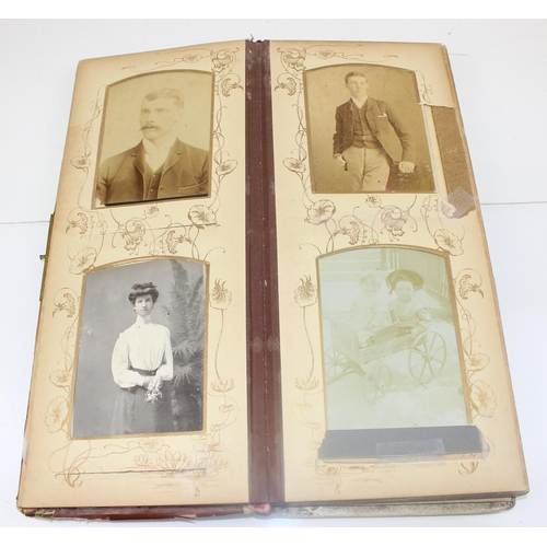 1591 - Victorian photograph album and photographs