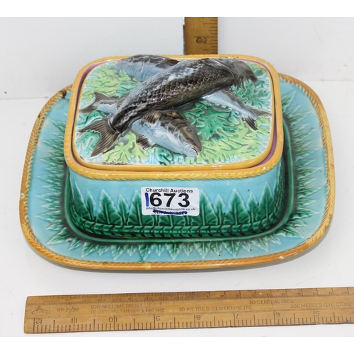 1673 - A 19th century George Jones majolica sardine dish and cover c1870