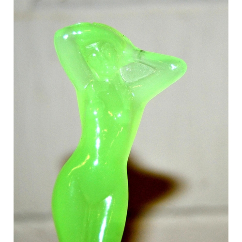 1755 - 5 pieces of Art Deco period uranium/ Vaseline glass to inc 2 figures of Andromeda believed to be by ... 