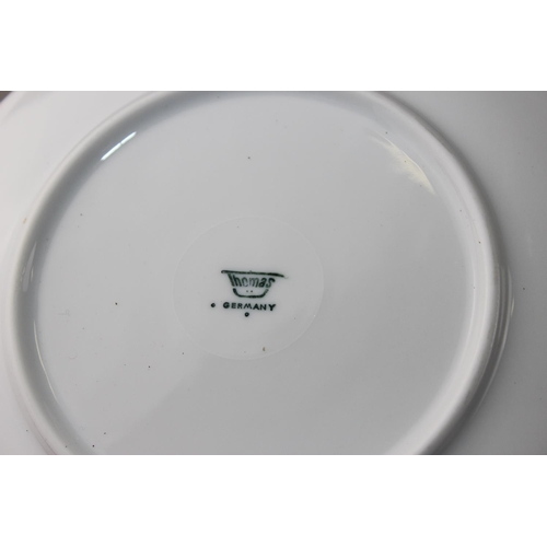 1841 - An extensive white porcelain dinner service by Thomas of Germany