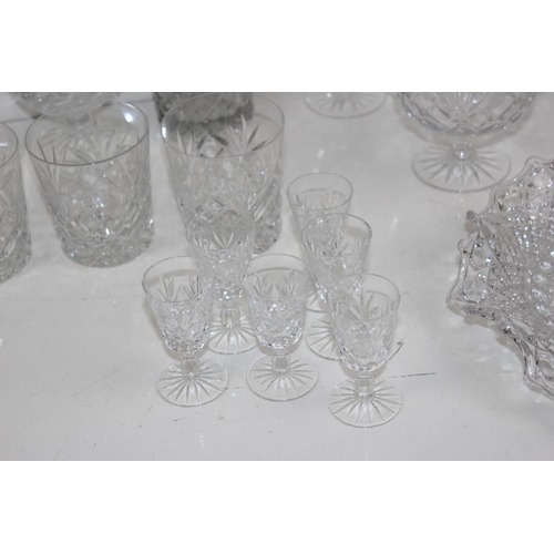 1888 - Qty of assorted glassware to inc Crystal