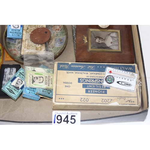 1945 - Qty of assorted smaller misc items