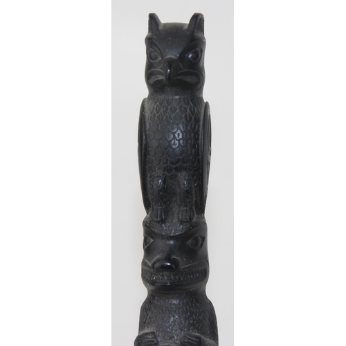 1966 - 5 ethic art pieces African and Inuit - Eskimo Art seal - fisherman signed Aisa (likely Aisa Amittu),... 