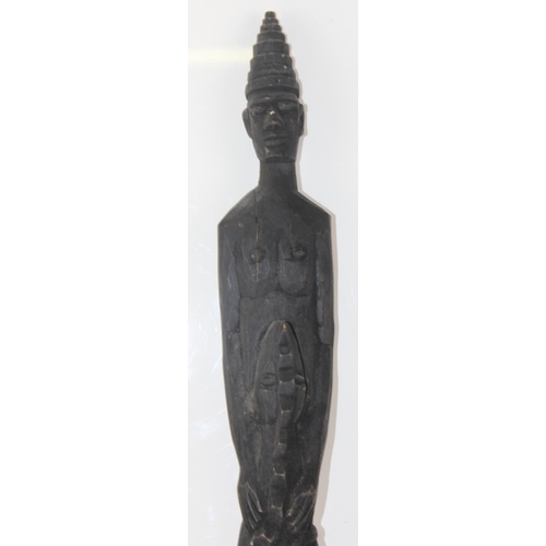 1966 - 5 ethic art pieces African and Inuit - Eskimo Art seal - fisherman signed Aisa (likely Aisa Amittu),... 