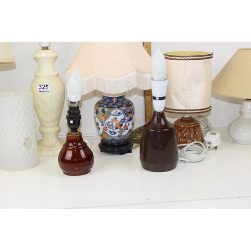 325 - Qty of assorted lamps etc