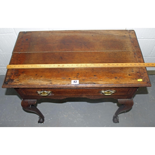 42 - An 18th century Oak lowboy table with drawer