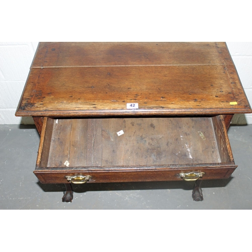 42 - An 18th century Oak lowboy table with drawer