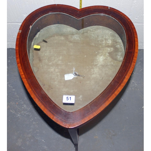 51 - AN EDWARDIAN MAHOGANY AND SATINWOOD INLAID HEART SHAPED BIJOUTERIE TABLE with three flared legs unit... 